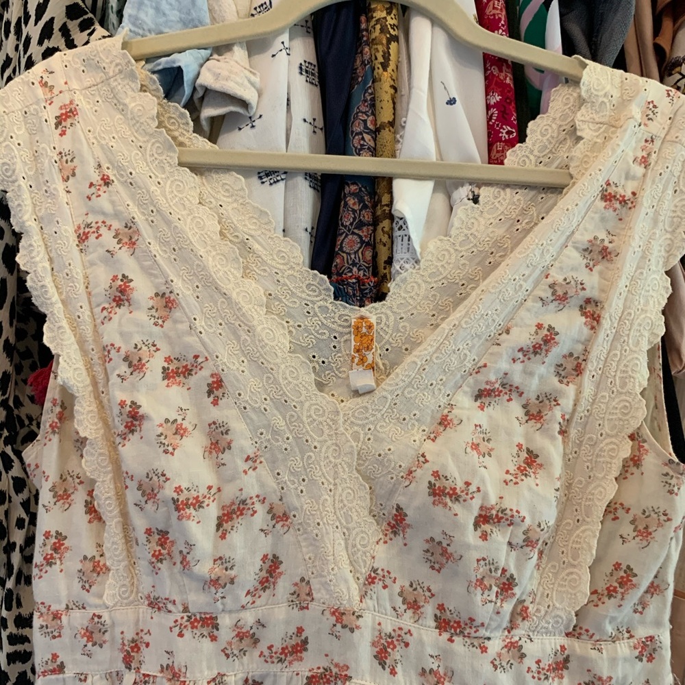 Anthropologie lace & floral vintage dress 8/10